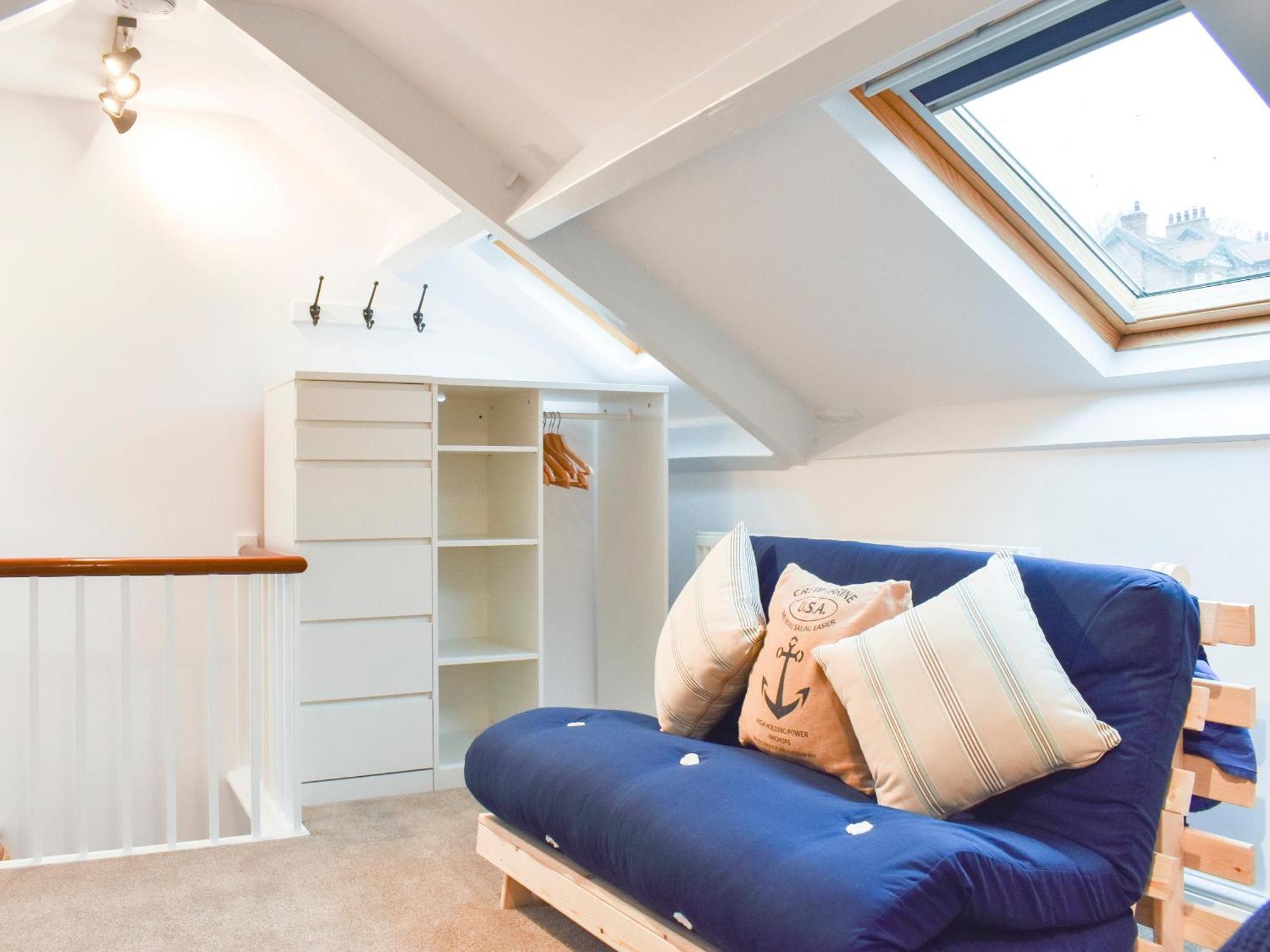 Darton Cottage Уитби Экстерьер фото