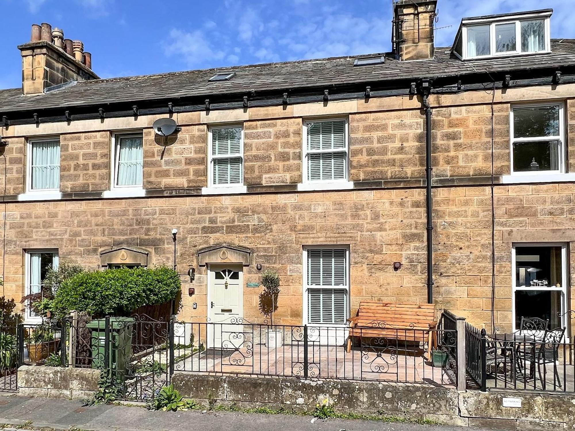 Darton Cottage Уитби Экстерьер фото